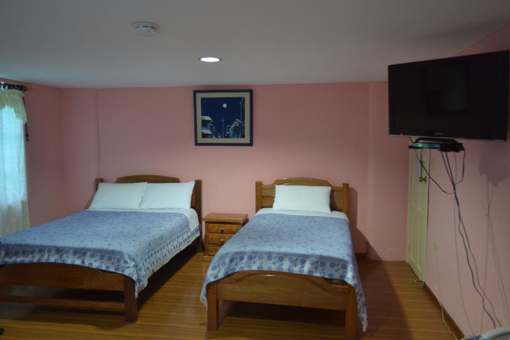 Travellers Inn กีโต ภายนอก รูปภาพ