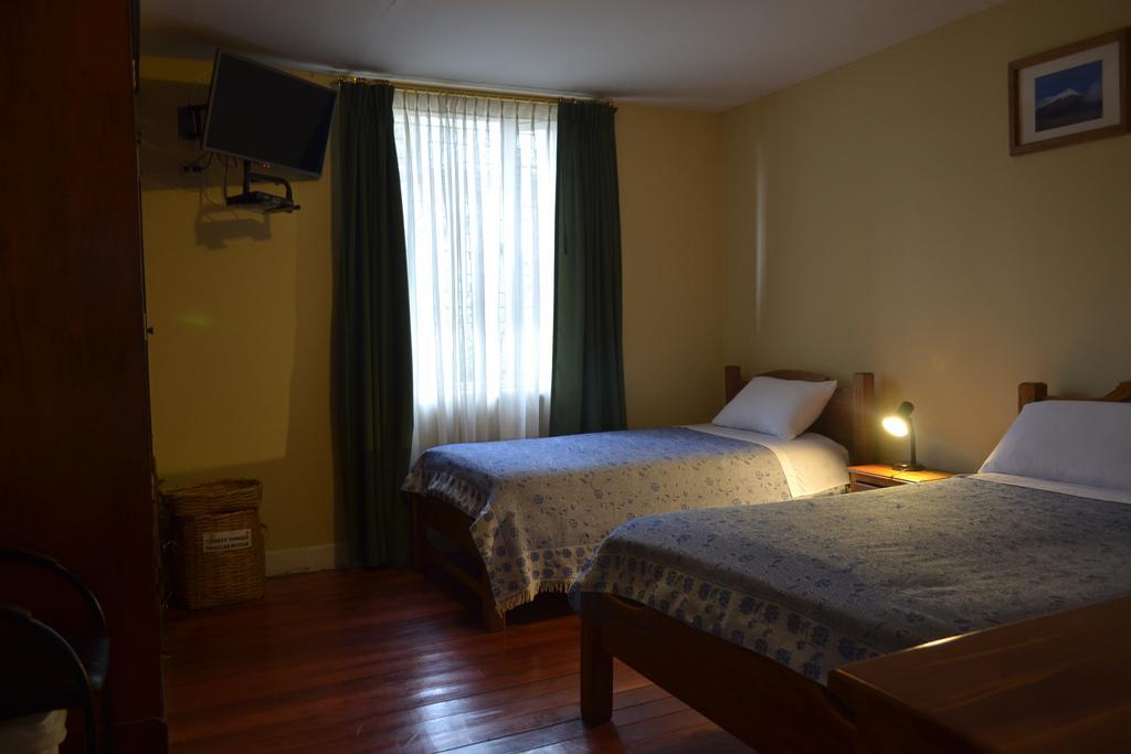 Travellers Inn กีโต ภายนอก รูปภาพ