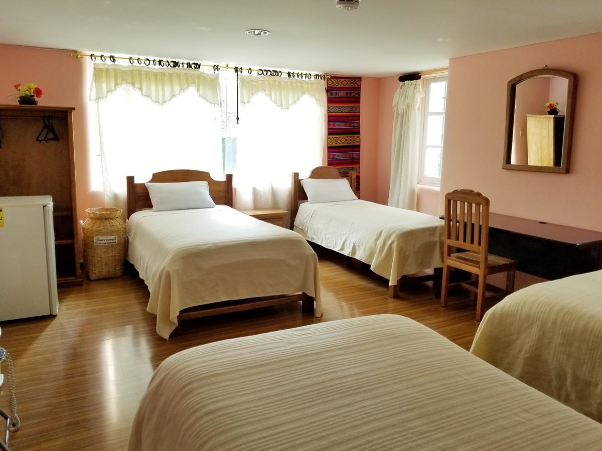 Travellers Inn กีโต ภายนอก รูปภาพ
