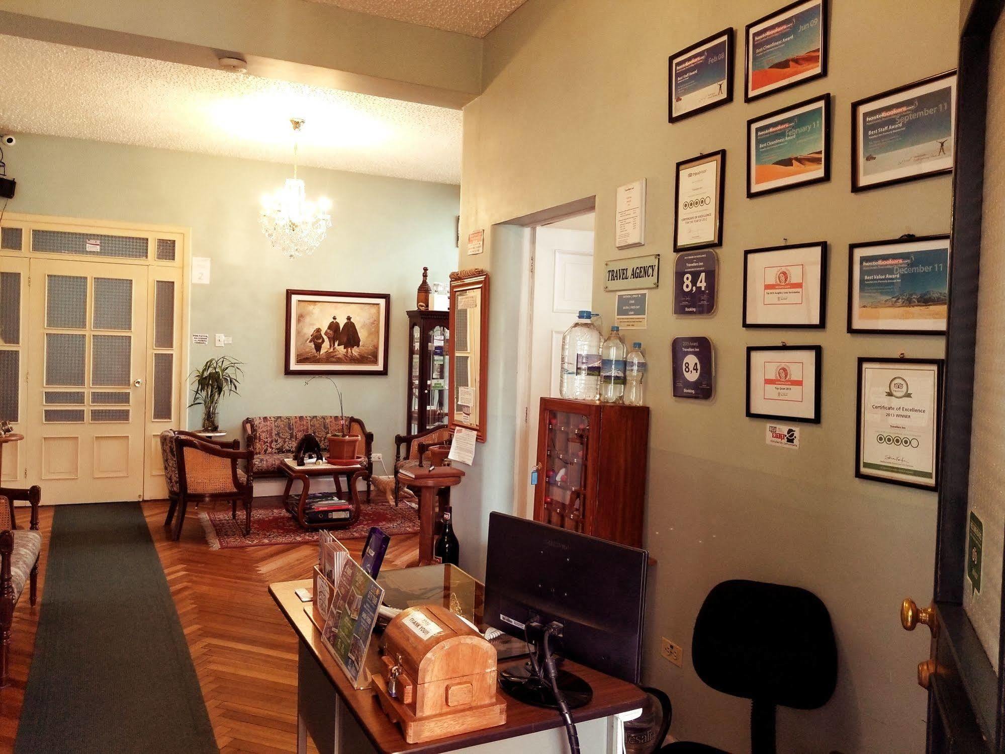 Travellers Inn กีโต ภายนอก รูปภาพ